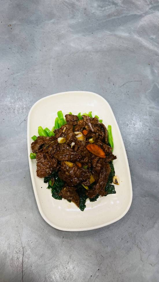 N3 Stir Fried Beef with Chinese Broccoli 芥蘭炒牛肉
